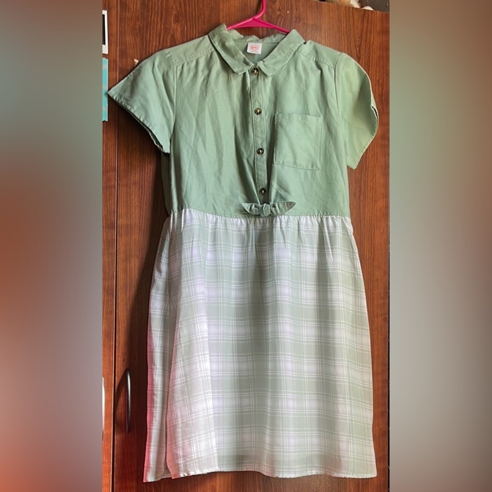 Faux Tie-front Green dress